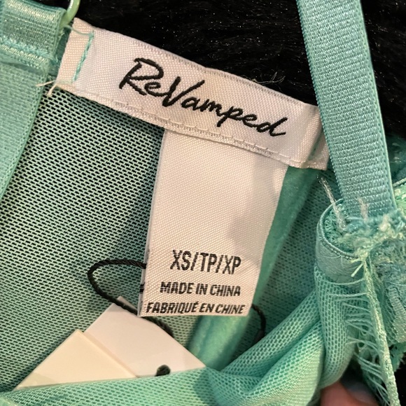 Revamped/Urban Planet lace bandeau/crop top - Picture 7 of 7